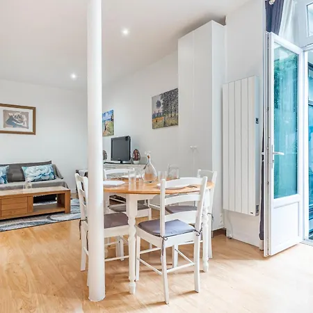 Apartment Fully Furnished Mobility Lease - *