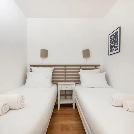 Fully Furnished Mobility Lease - Paris