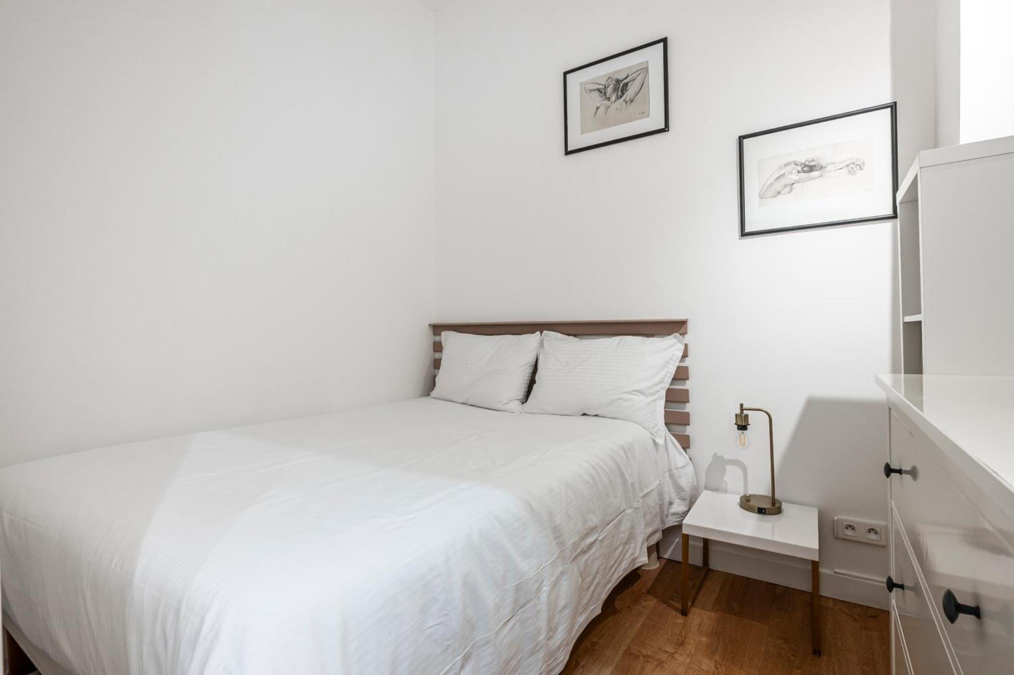 Fully Furnished Mobility Lease - *
